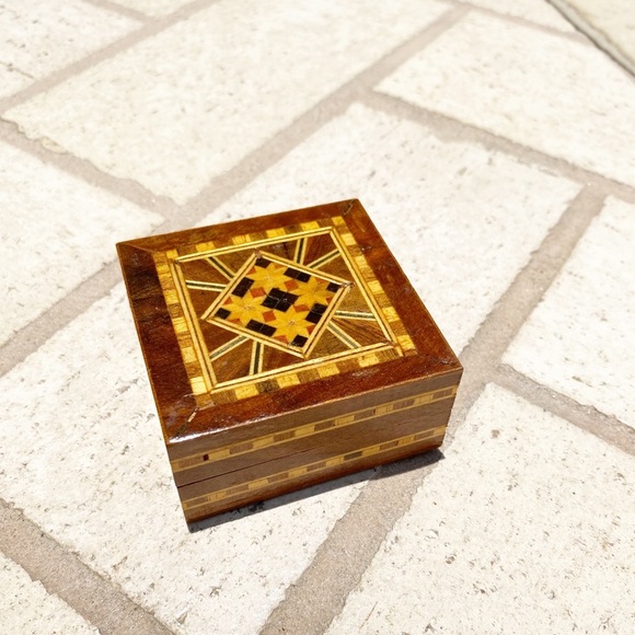Source Unknown Other - Small Vintage Inlayed Marquetry Wooden Box.